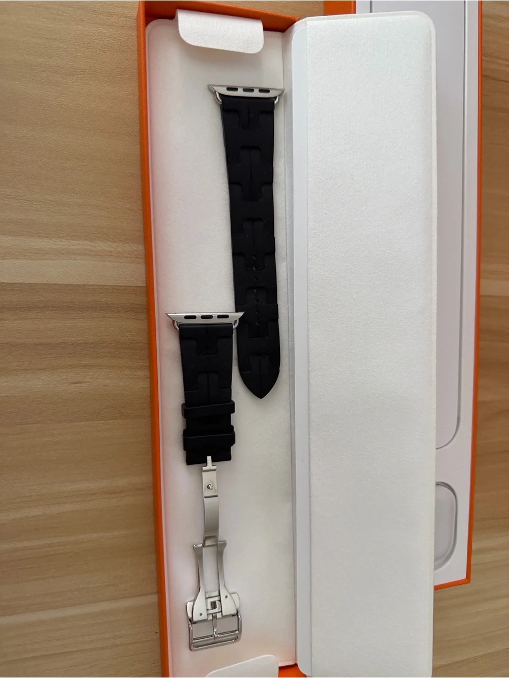 Hermès Apple Watch Series 9 45mm Stainless Steel with Hermes Sport Band